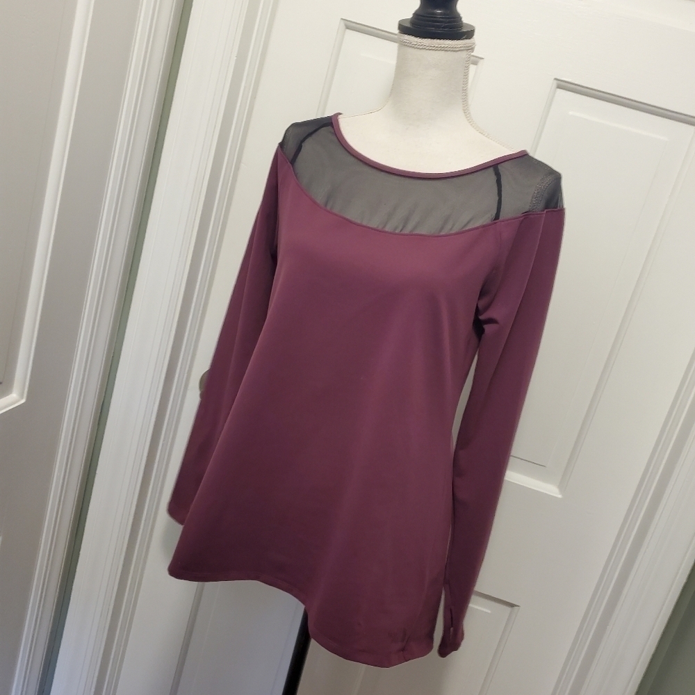 The North Face Vision Long Sleeve Mesh Dry Knit Athlesiure Top Size SP - Picture 5 of 12